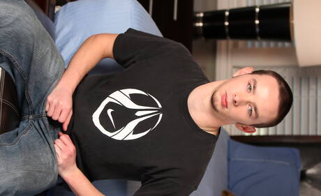 American pretty boy Joey Devero and strongman Trent Jackson in hot homosexual action