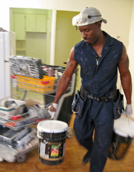 Fisiculturista negro Sexxx Toy provocando seu pau