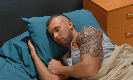 Bull Randy Rock trekt zijn pik af