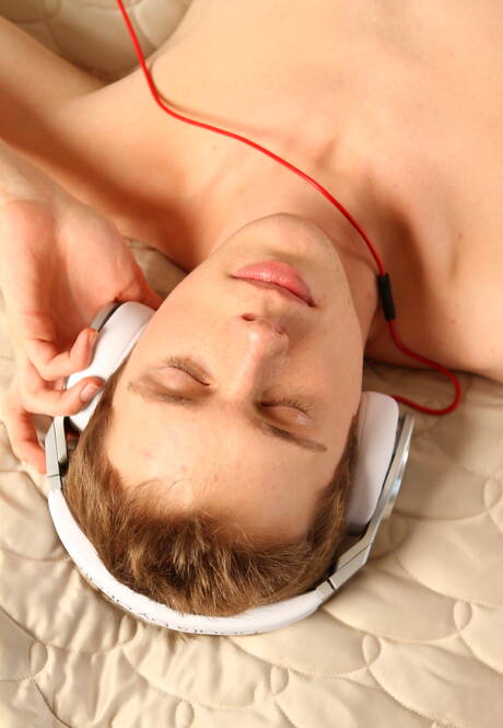 De prachtige kerel Max Payne A en de knappe hengst Devin Thilo hebben een hete seksscène