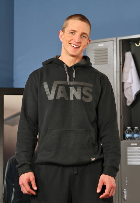 American tough guy Marcus Mojo posing nude and showing tight ass