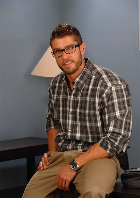 American stud Cody Cummings undressing and showing hot butt