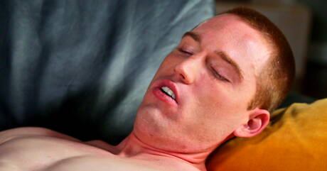 帥哥Josh A、Dakota White和Zeus Xavier的三人性愛場景