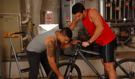 Canadian beefcake Trystan Bull and latin beefy Hunter Vance in cock sucking scene