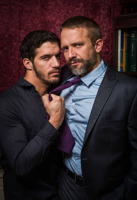 Los guapos estadounidenses Dirk Caber y Ty Roderick posan desnudos