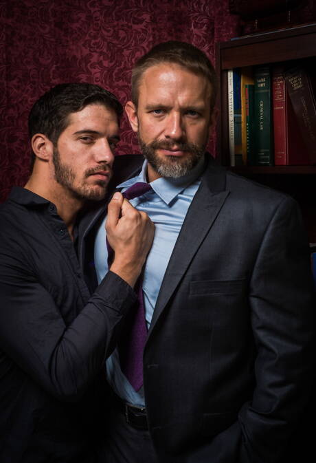 Los guapos estadounidenses Dirk Caber y Ty Roderick posan desnudos