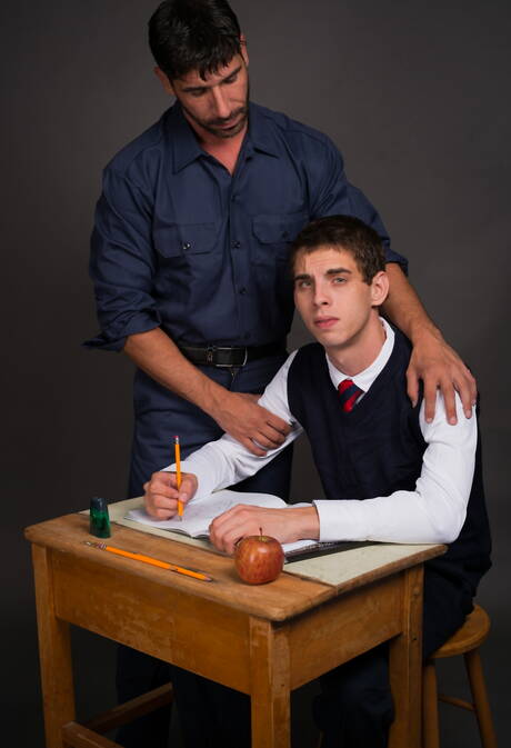 Two american dudes young Sam Truitt and well-built Tony Salerno sucking and fucking each other