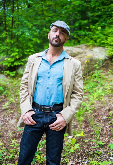 Heiße Amerikaner, Otter Adam Russo und hübscher Junge Sean Cross posieren nackt im Freien