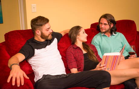 Réalité avec Tommy, Duncan et la belle brune Arden Leigh