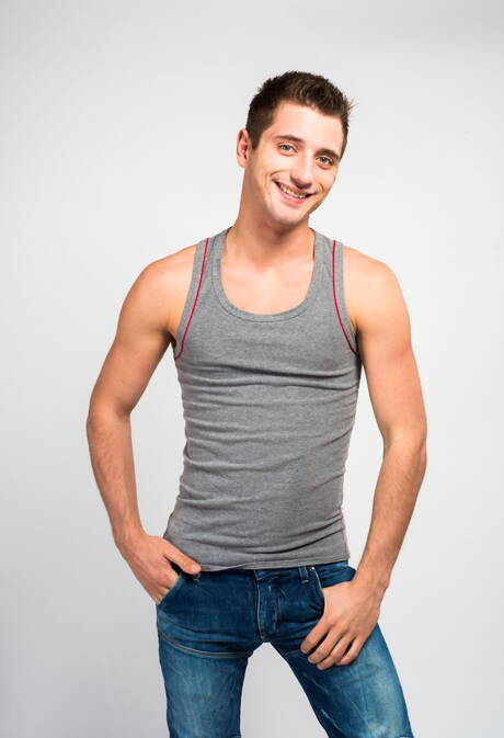 Amerykański superogier Jd Phoenix pozuje nago i pokazuje ciasny tyłek