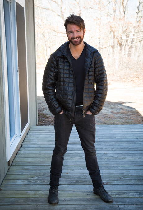 Icon Male: Irish mature bear Brendan Patrick undressing outside