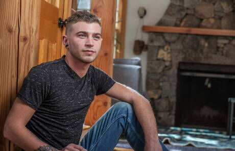 American hairy stud Alex Greene and french muscular Theo Ford get naked and showing tight butt outside