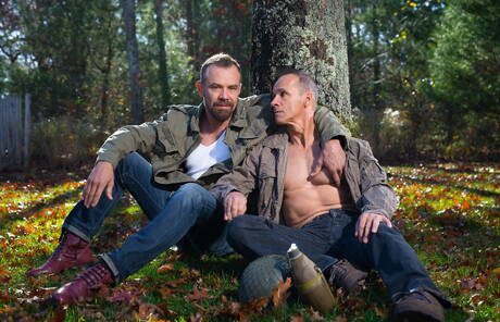 American pornstars strongman Max Sargent and strongman Rodney Steele shows a perfect body outside