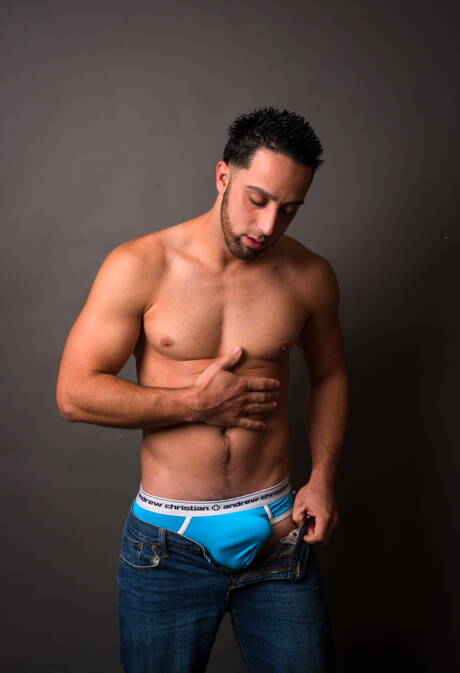 Icon Male: Hot american boys superstud Andrew Fitch and beefy Nick Capra teasing cock