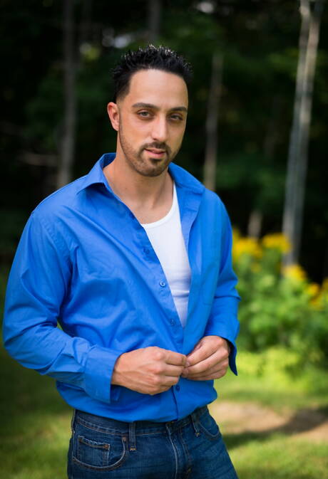 Los estadounidenses calientes, el musculoso Andrew Fitch y el bien formado Brandon Wilde se masturban al aire libre