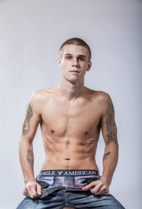 美國帥哥 Nick Capra 和年輕男孩 Trent Ferris 裸體擺造型