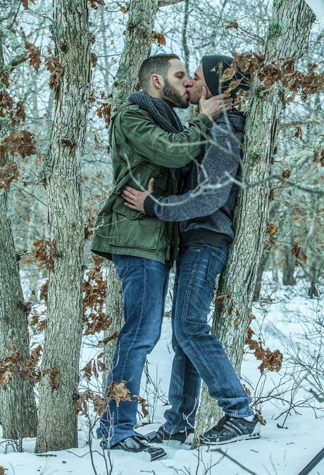 Icon Male: Pretty american boys hairy stud Alex Greene and stud Wolf Hudson shows a perfect body outside