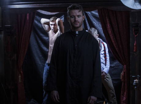 Irish mature bear Brendan Patrick and american hunk Ian Levine posing naked