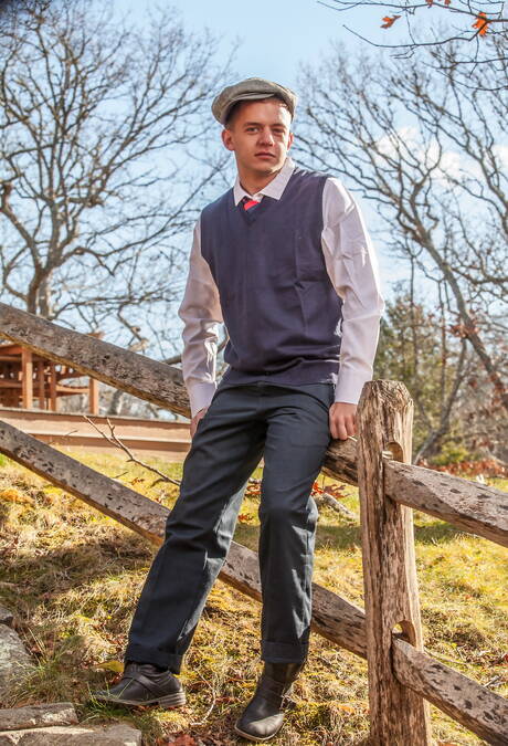 Icon Male: Irish hairy bear Brendan Patrick and american strongman Ian Levine shows a beautiful body outdoor