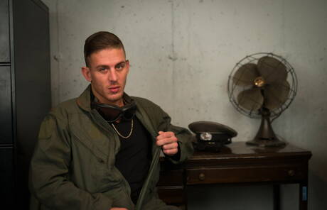 German tough guy Alexander Gustavo and american pretty boy Trent Ferris teasing dick