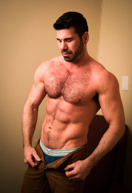 美國明星硬漢比利桑托羅和熊傑克斯頓惠勒自慰