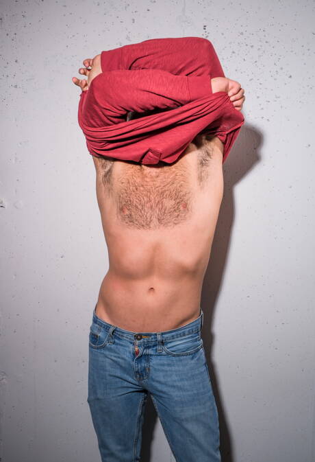 American hunky guy Braxton Smith jerk off his cock