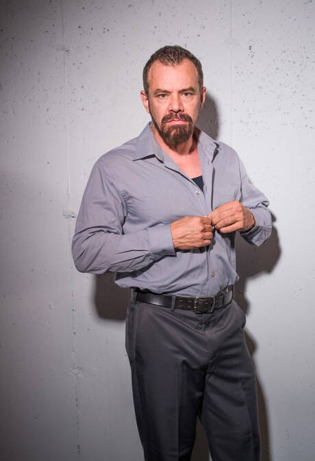 Icon Male: American muscular Max Sargent jerk off his cock