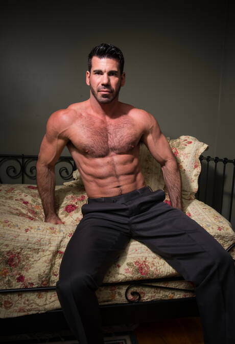 Il simpatico amico americano super stallone Billy Santoro e il ragazzo sexy Kory Houston mostrano un corpo perfetto