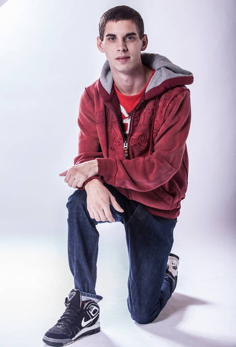 Hot american guys muscular Brock Avery and young boy Sam Truitt posing nude and showing hot butt