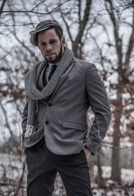 Dois garotos americanos, Connor Maguire e Wolf Hudson, exibem corpos perfeitos ao ar livre