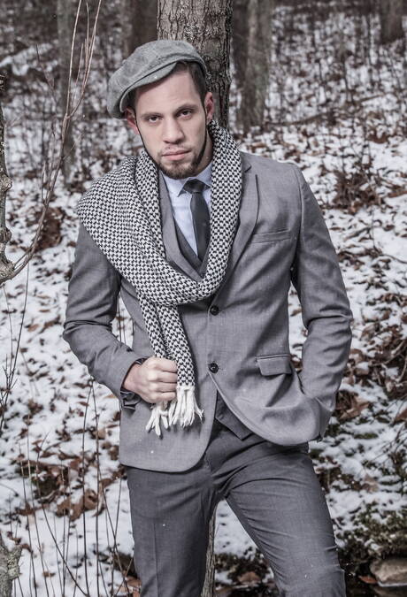 Dois garotos americanos, Connor Maguire e Wolf Hudson, exibem corpos perfeitos ao ar livre