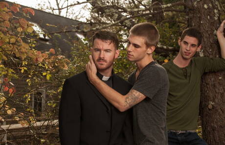 Schaamteloze jongens Brendan Patrick, Sam Truitt en Trent Ferris in hete trio-kontneukactie in de buitenlucht