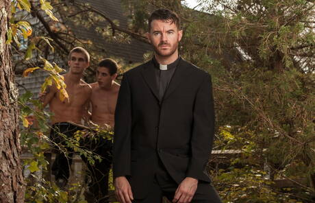 Schaamteloze jongens Brendan Patrick, Sam Truitt en Trent Ferris in hete trio-kontneukactie in de buitenlucht