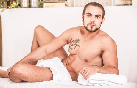 Irish hot bear Brendan Patrick and american well-built Brock Avery posing nude and showing nice butt