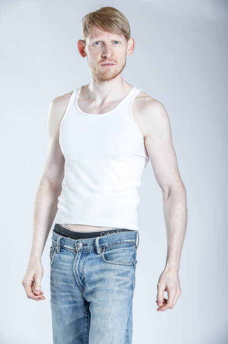 Icon Male: Hot american boys pretty boy Rob Yaeger and young Liam Harkmore posing nude