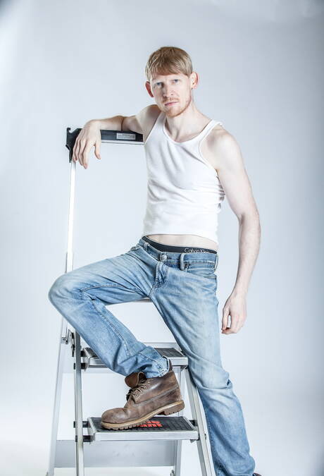 Heiße amerikanische Jungs, der hübsche Junge Rob Yaeger und der junge Liam Harkmore posieren nackt