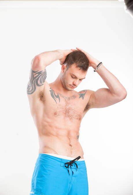 Pretty american boys beefcake Brandon Wilde and strongman Cliff Jensen posing naked and showing tight ass