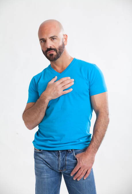 Pretty american boys otter Adam Russo and well-built Brent Corrigan get naked and showing hot ass