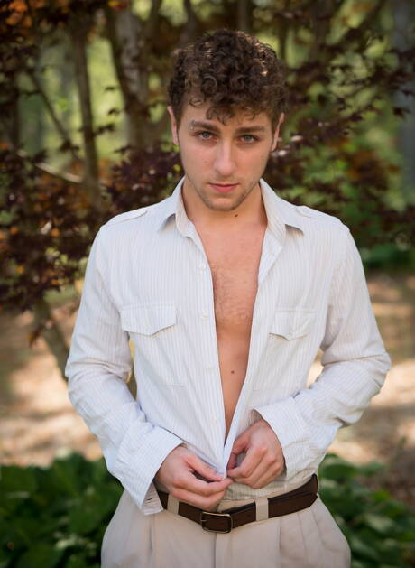 Il bel ragazzo americano Billy Santoro e il bel fusto Calvin Banks si masturbano all