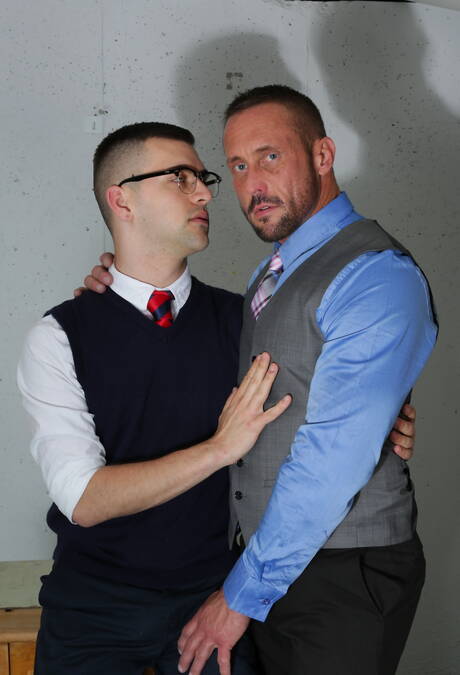 Two american boys beefcake Josh Stone and well-built Myles Landon get naked and showing hot ass