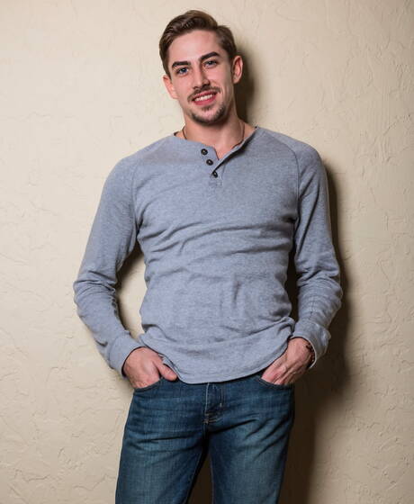 American beefcake Jack Hunter posing naked and showing nice butt