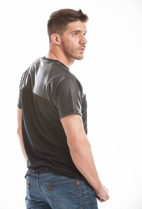 Hot american dudes young dude Kyler Ash and otter Ty Roderick teasing dick