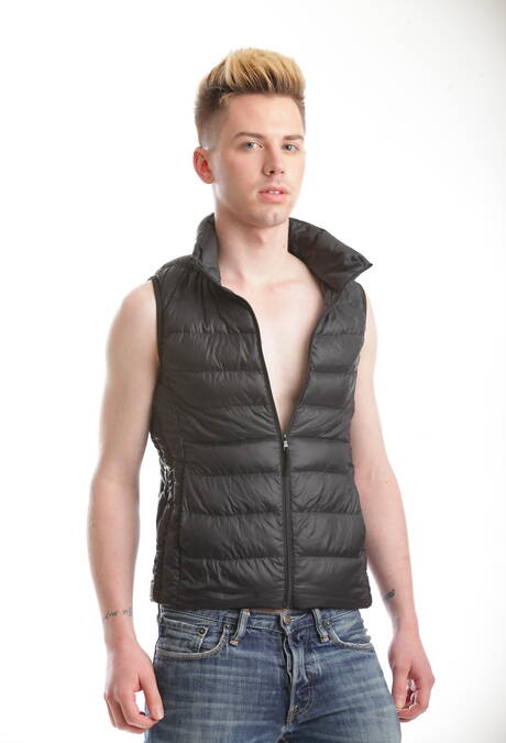 Hot american dudes young dude Kyler Ash and otter Ty Roderick teasing dick