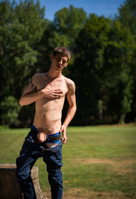 Famous americans, hot twink Sam Truitt and bear Jaxton Wheeler have anal sex