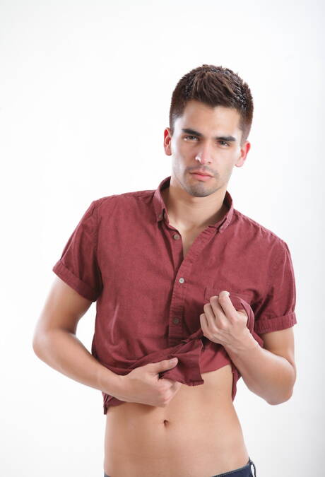 American stars beautiful boy Ludo Sander and strongman Trenton Ducati undressing and showing ass