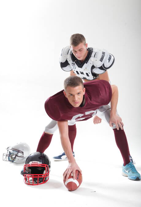 Hete Amerikaanse gasten Otter Alexander Greene en knappe Brandon Wilde hebben plezier