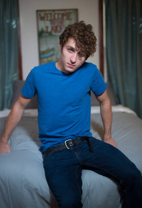 Nice american guys hunky guy Brandon Wilde and beefy Calvin Banks posing nude and showing tight butt