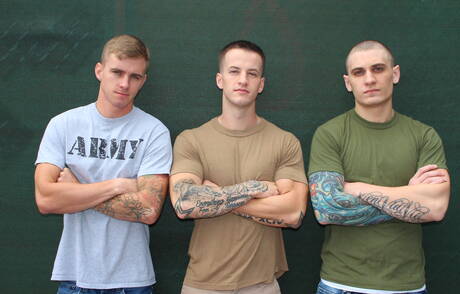 Quentin Gainz, Ryan Jordan und Alex Michaels haben sich im Freien gevögelt