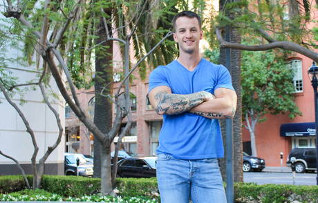 Active Duty: American beefy Quentin Gainz play with sex toy outside