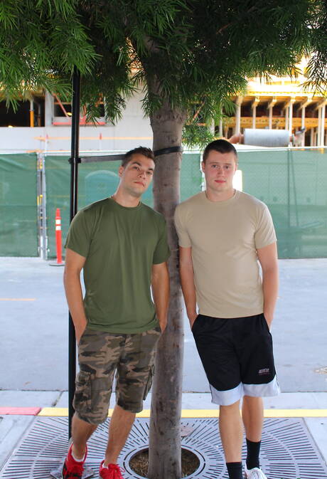 Piękni amerykańscy chłopcy, twardy facet Princeton Price i twardy facet Damien Nichols w twardym seksie analnym na zewnątrz